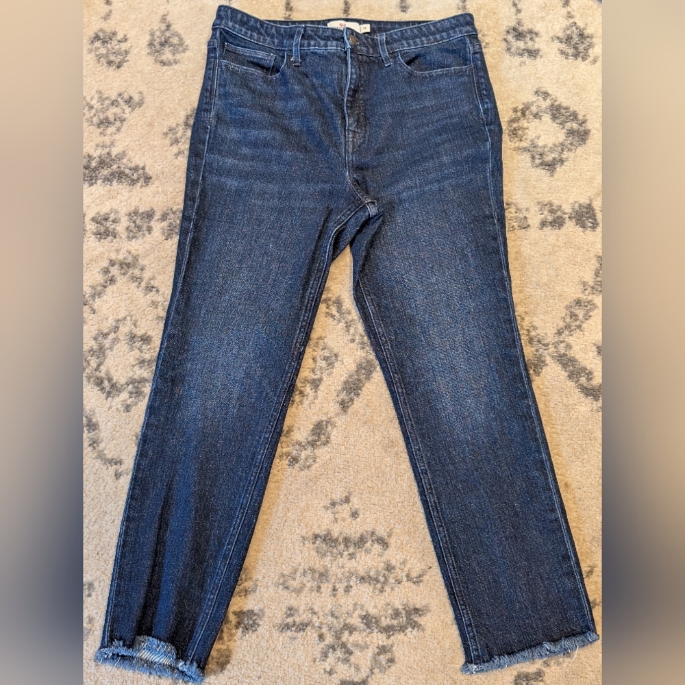 Vineyard Vines Women’s Straight Leg Jeans Raw Hem Size 29 EUC